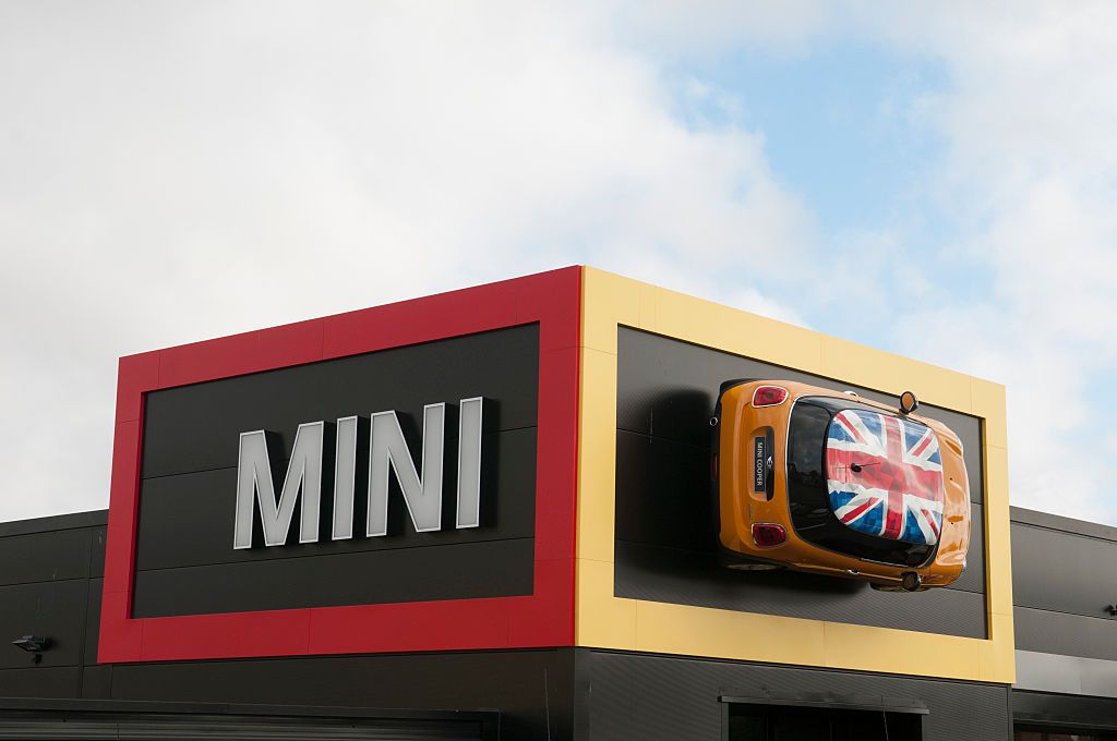 Top 5 Outdoor Advertising Rules Billboard Prints